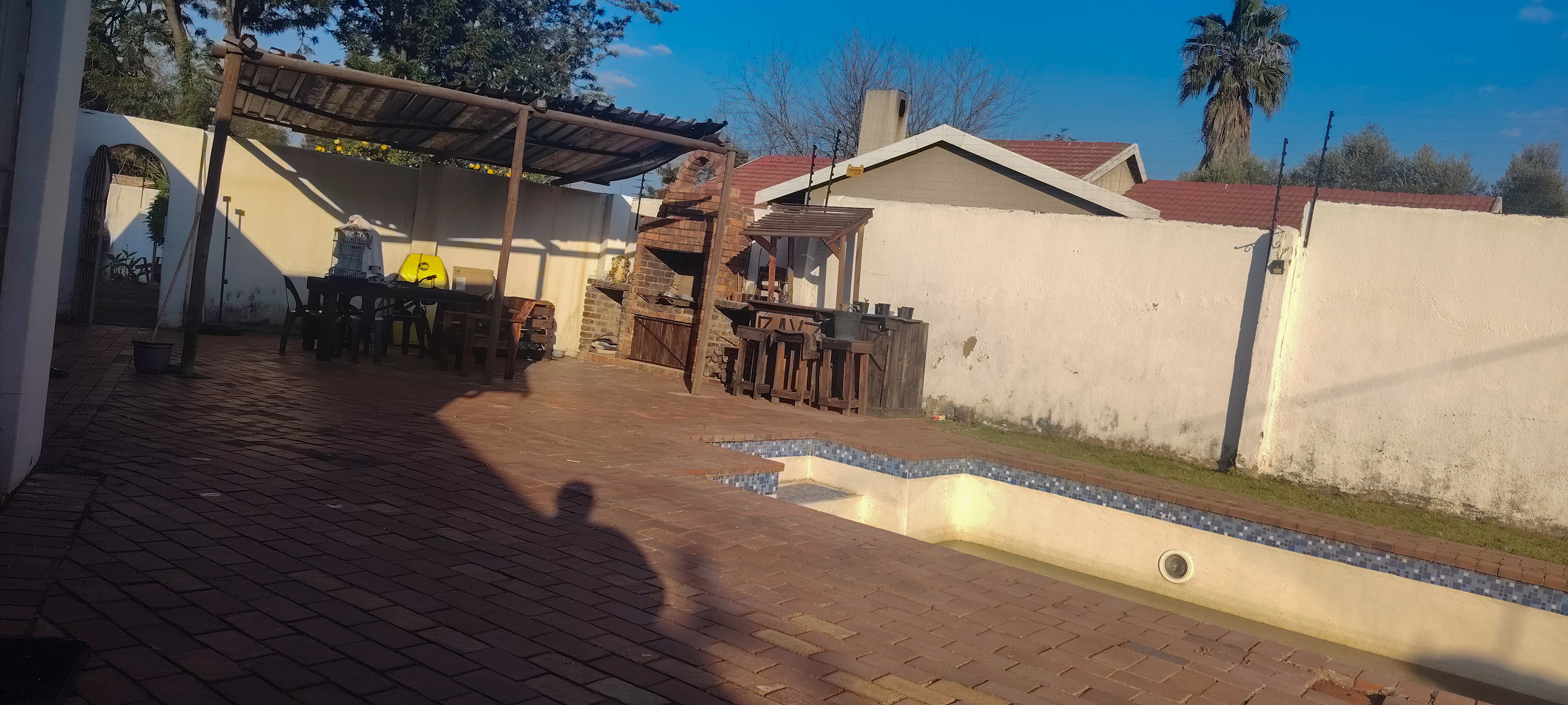 Spacious 4-Bedroom Family Home with Pool, Built-in Braai & Ample Parking — image 22