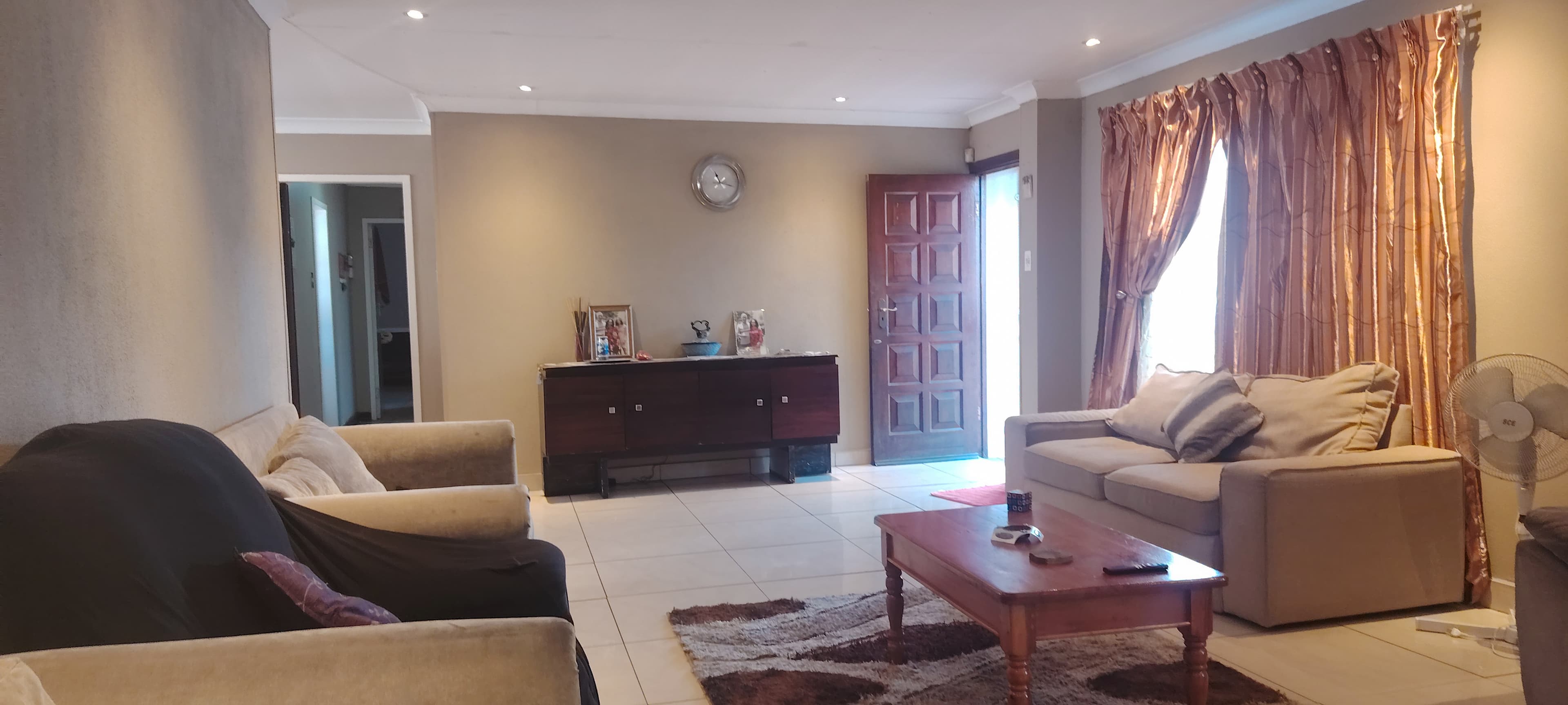 Spacious 4-Bedroom Family Home with Pool, Built-in Braai & Ample Parking — image 4