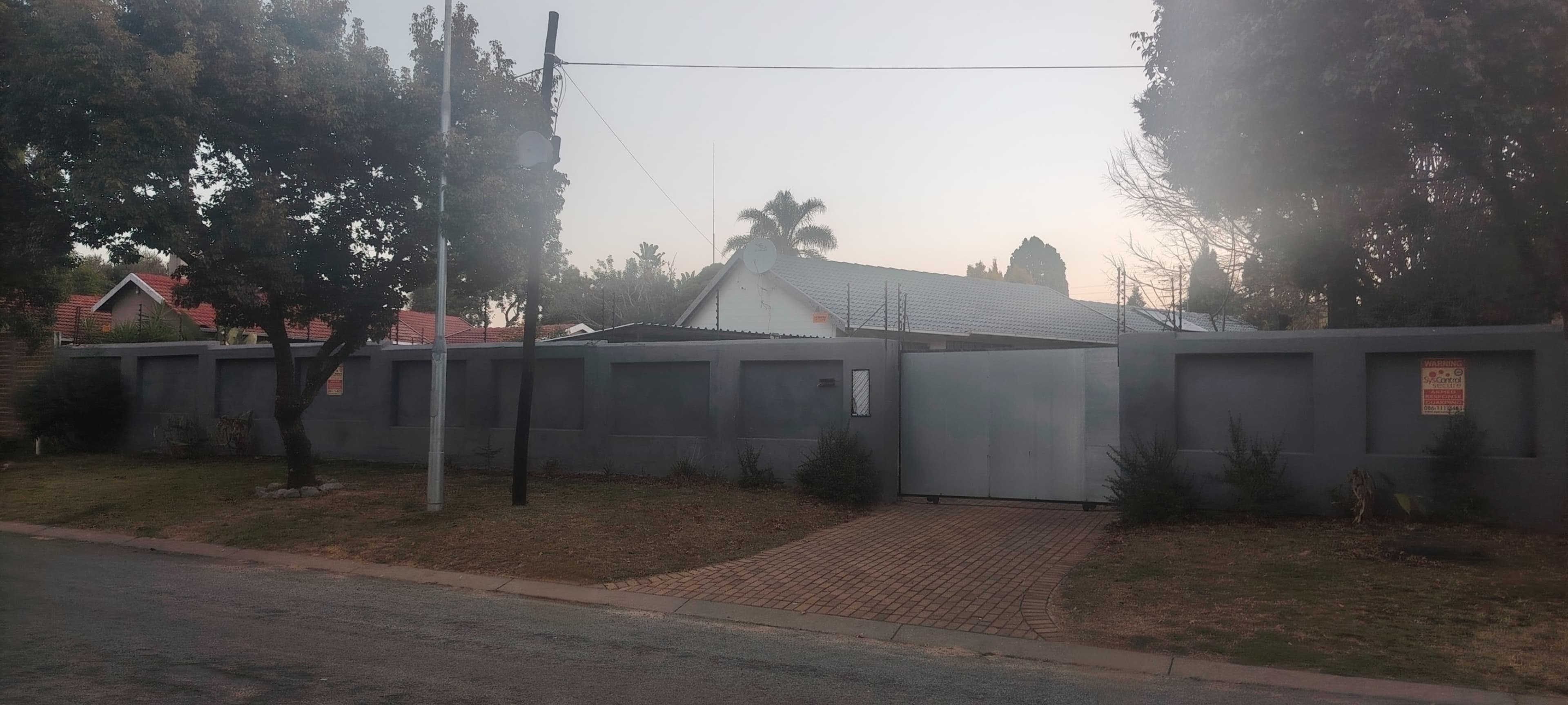 Spacious 4-Bedroom Family Home with Pool, Built-in Braai & Ample Parking