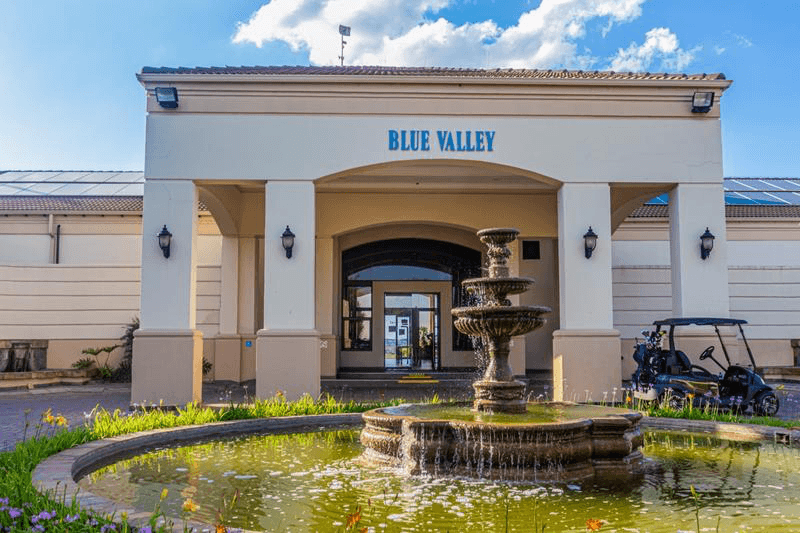 6 Bedroom House For Sale in Blue Valley Golf Estate, Centurion — image 22