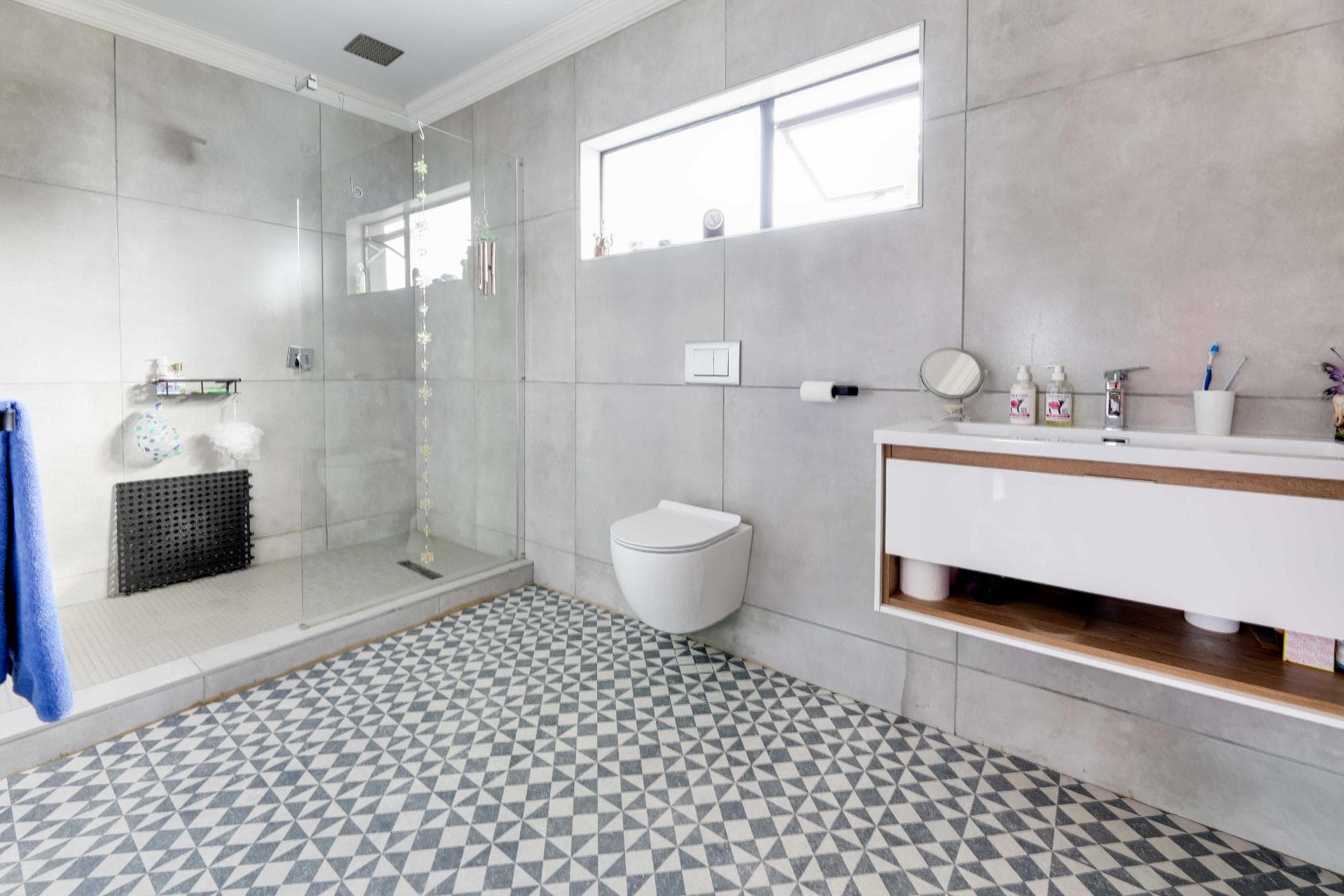 4 Bedroom House For Sale in Ruimsig, Roodepoort