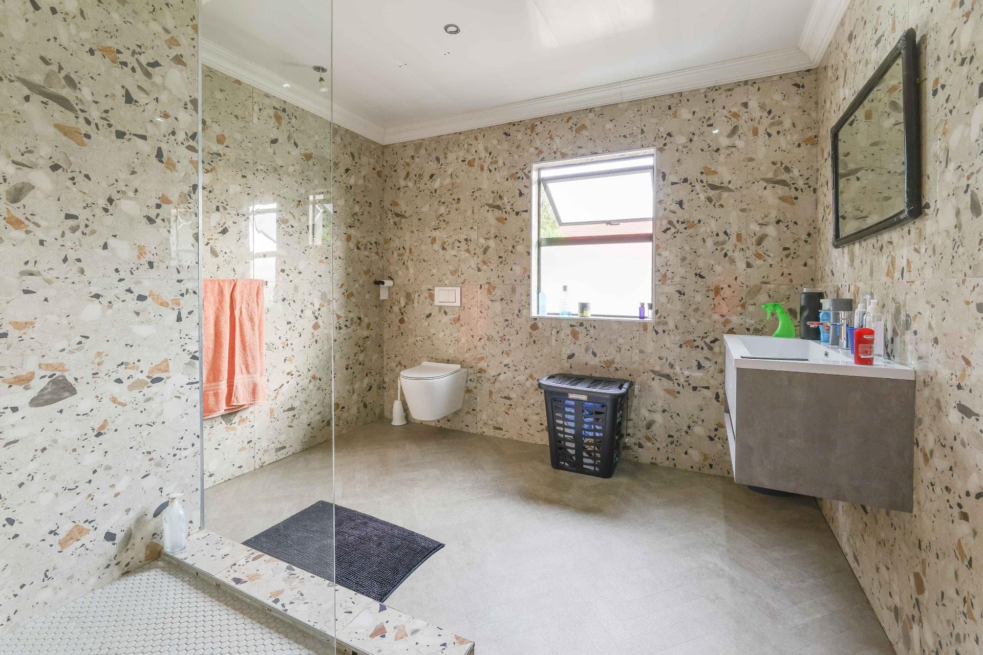 4 Bedroom House For Sale in Ruimsig, Roodepoort — image 18