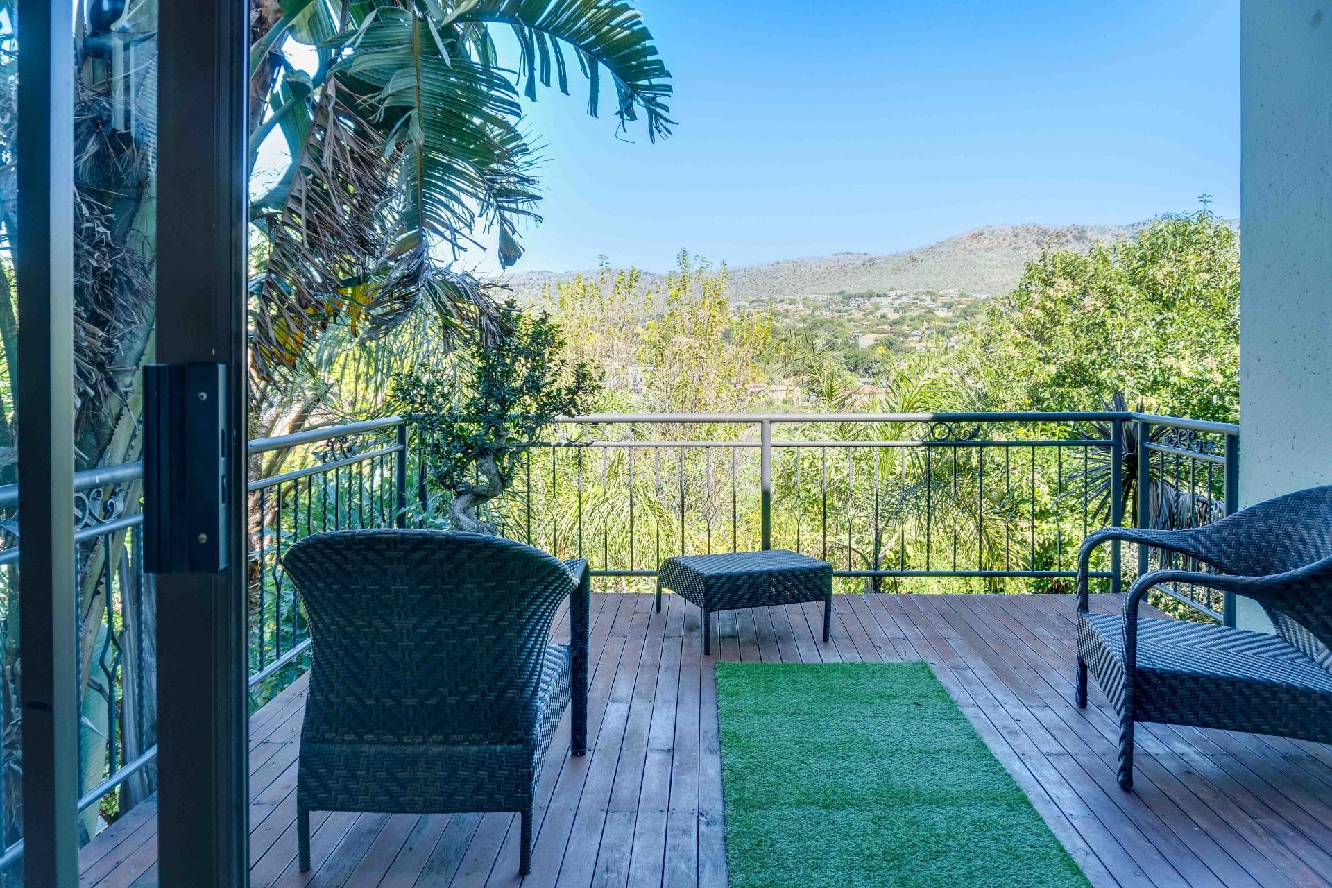 Greenbelt-Facing: The View Behind This Home Will Never Be Built Out | Solar-Powered, 600sqm | Under Roof On A 1,044sqm — image 16