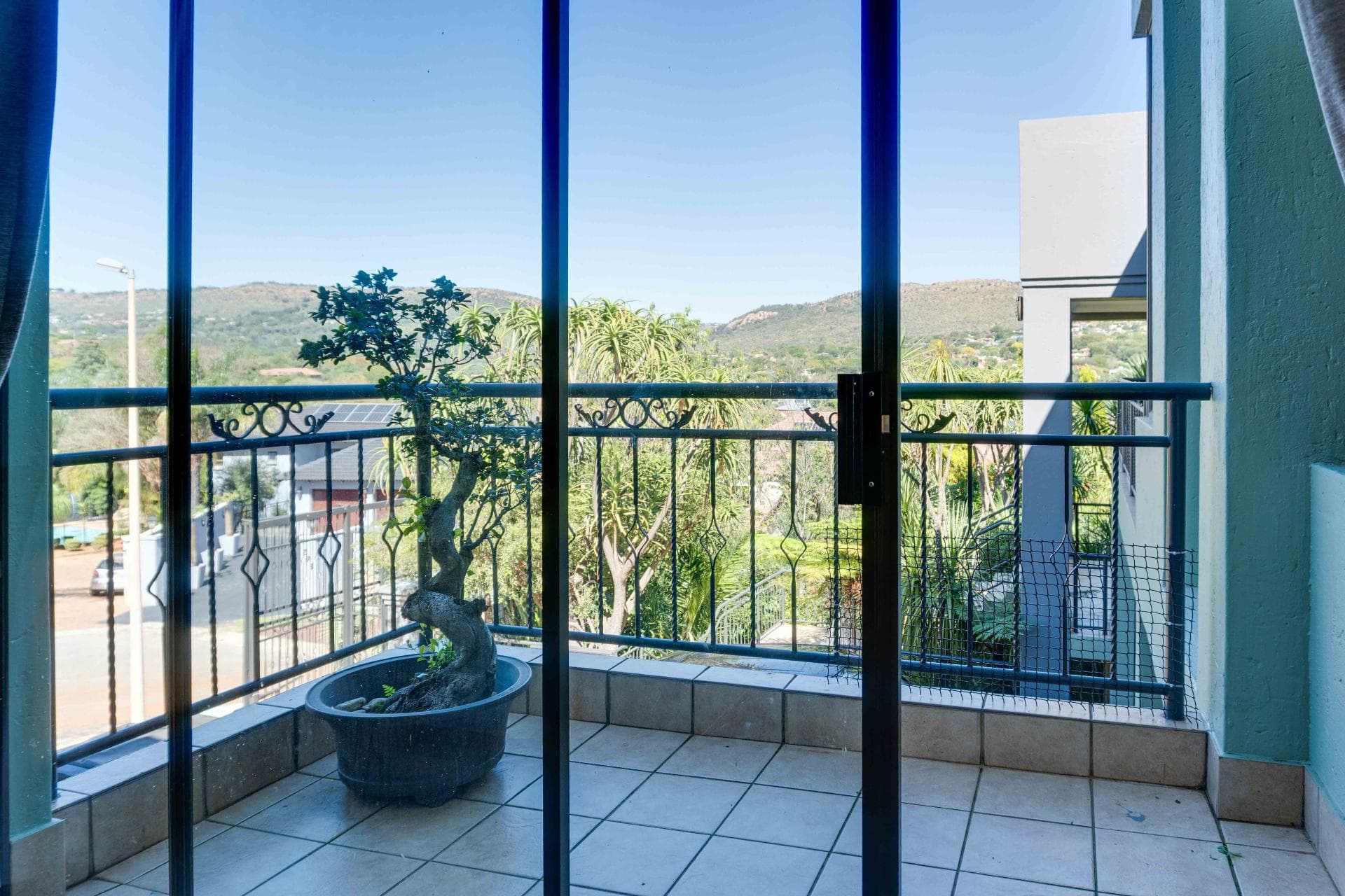 Greenbelt-Facing: The View Behind This Home Will Never Be Built Out | Solar-Powered, 600sqm | Under Roof On A 1,044sqm — image 33