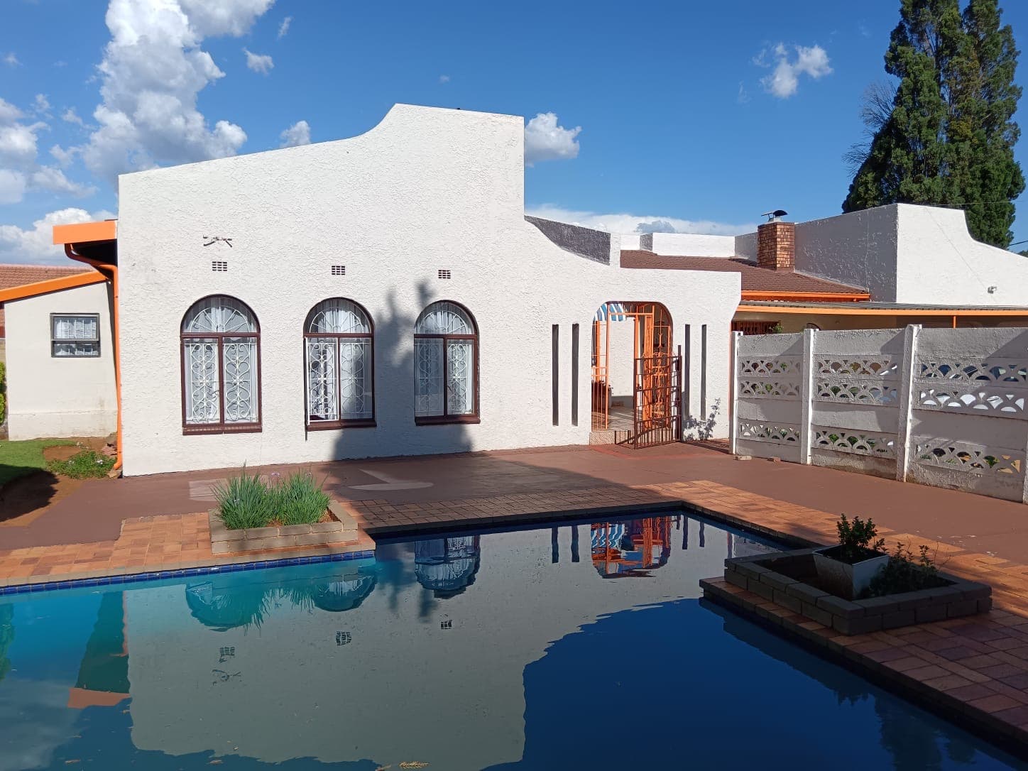 4 Bedroom House For Sale in Ennerdale, Johannesburg