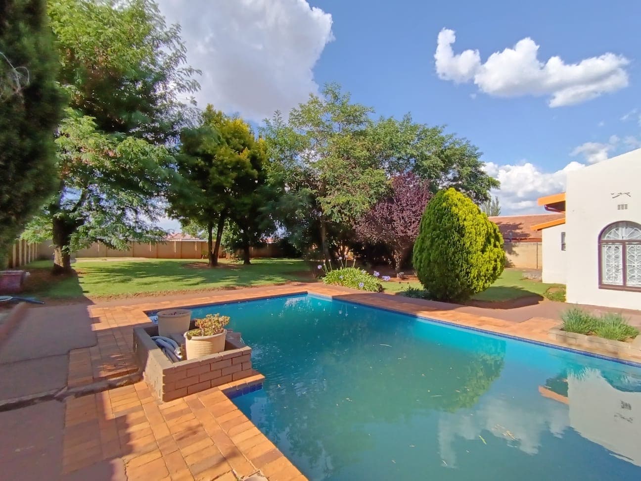 4 Bedroom House For Sale in Ennerdale, Johannesburg — image 25