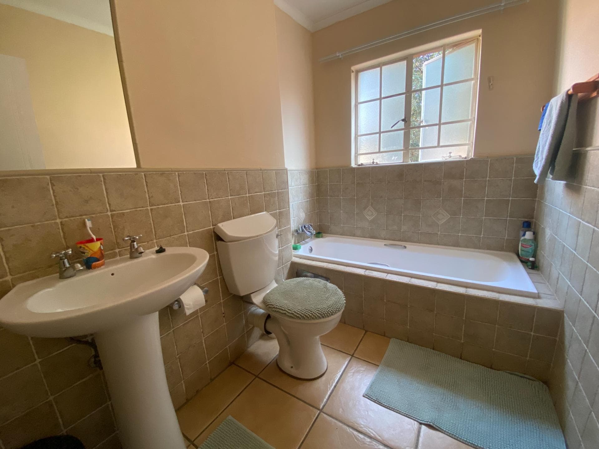 3 Bedroom Apartment / Flat For Sale in Castleview, Germiston — image 11