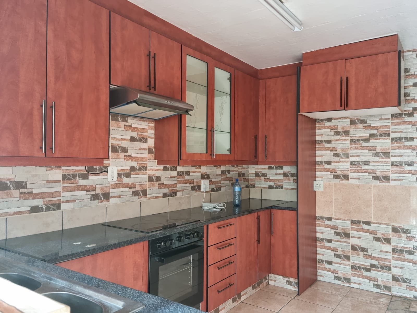 3 Bedroom Apartment / Flat For Sale in West Turffontein, Johannesburg — image 2