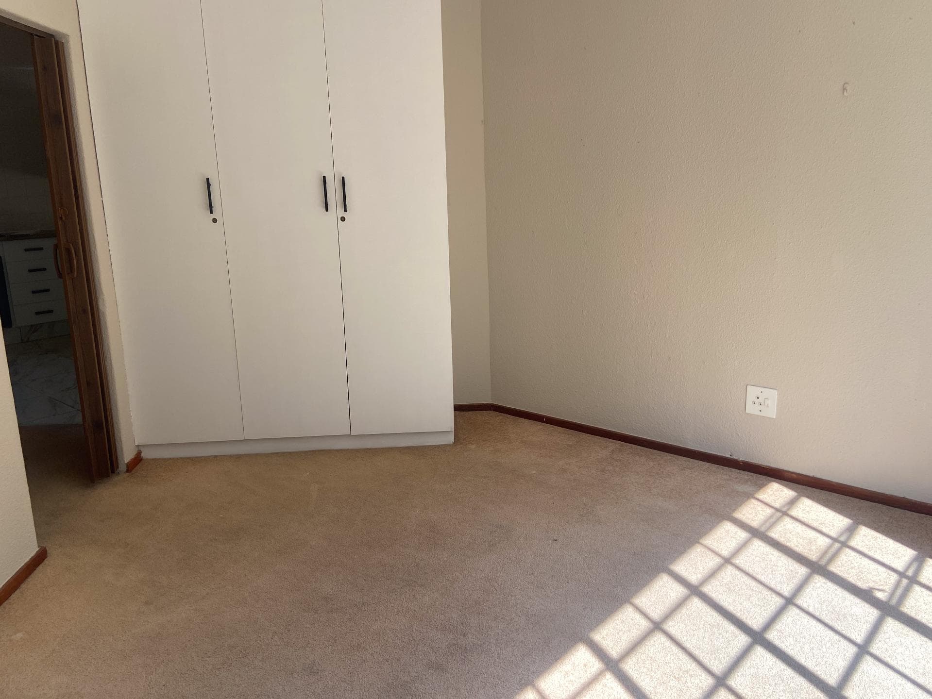 3 Bedroom Townhouse For Sale in Helderkruin, Roodepoort — image 22