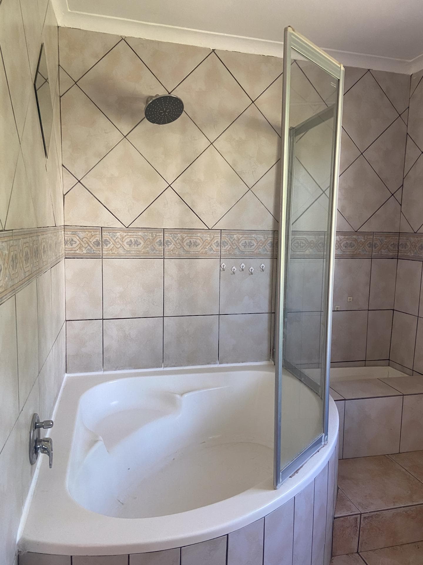 3 Bedroom Townhouse For Sale in Helderkruin, Roodepoort — image 25