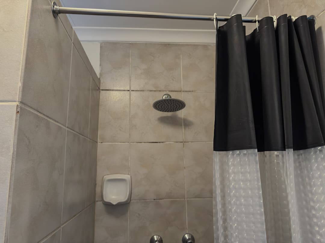 4 Bedroom Townhouse For Sale in Mondeor, Johannesburg — image 17
