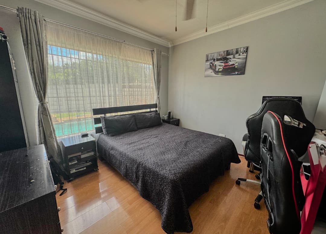 4 Bedroom House For Sale in Mondeor, Johannesburg — image 22