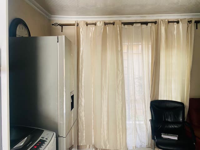 2 Bedroom Apartment / Flat For Sale in Jabulani, Soweto — image 3