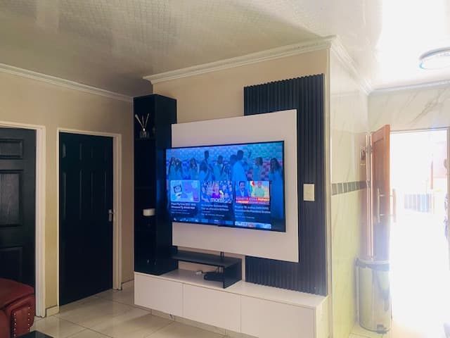 2 Bedroom Apartment / Flat For Sale in Jabulani, Soweto — image 5