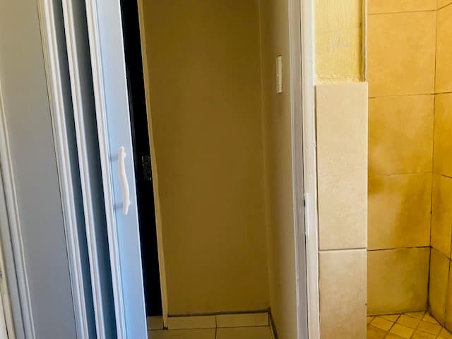 2 Bedroom Apartment / Flat For Sale in Jabulani, Soweto — image 8