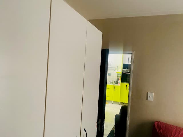 2 Bedroom Apartment / Flat For Sale in Jabulani, Soweto — image 9