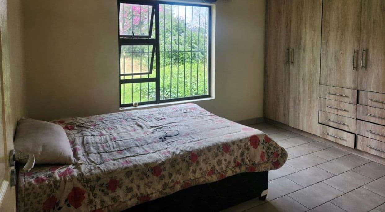 3 Bedroom House For Sale in Strubensvallei, Roodepoort — image 5