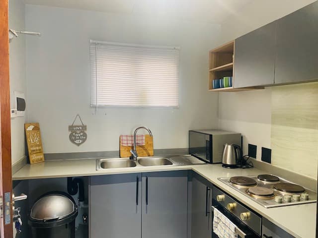 2 Bedroom Apartment / Flat For Sale in Jabulani, Soweto — image 2