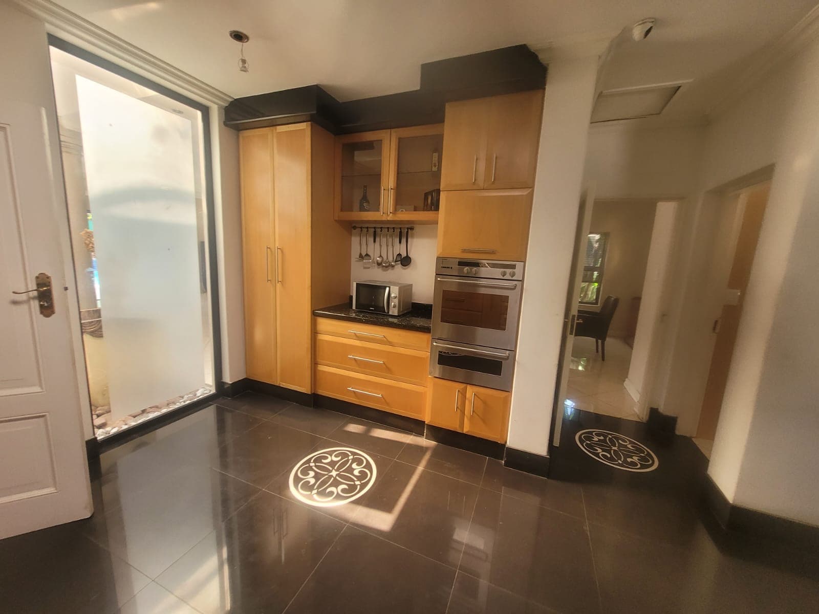 Spacious Family Home with 700m² Roofed Living on 141m² Erf — image 10