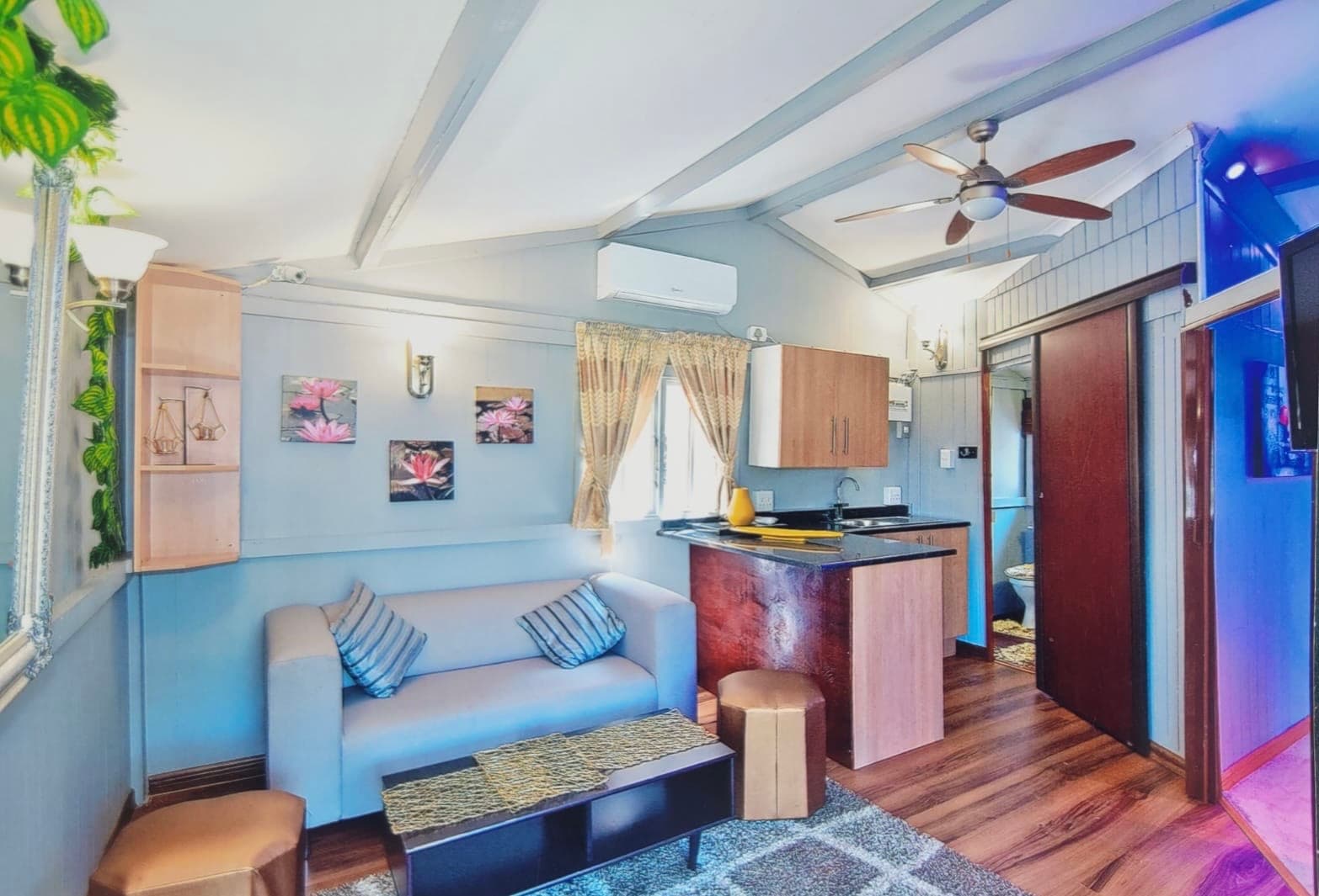 Spacious Family Home with 700m² Roofed Living on 141m² Erf — image 4