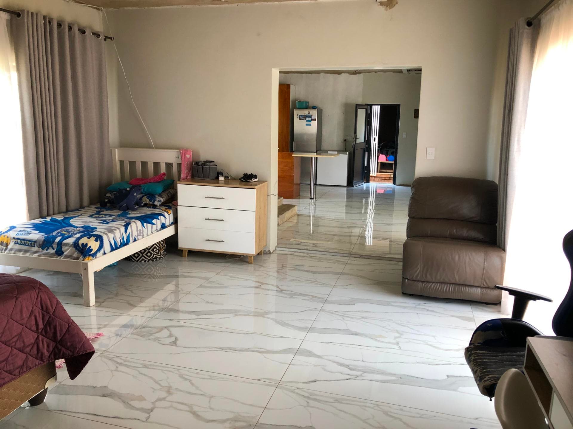 4 Bedroom House For Sale in Strubensvallei, Roodepoort — image 14