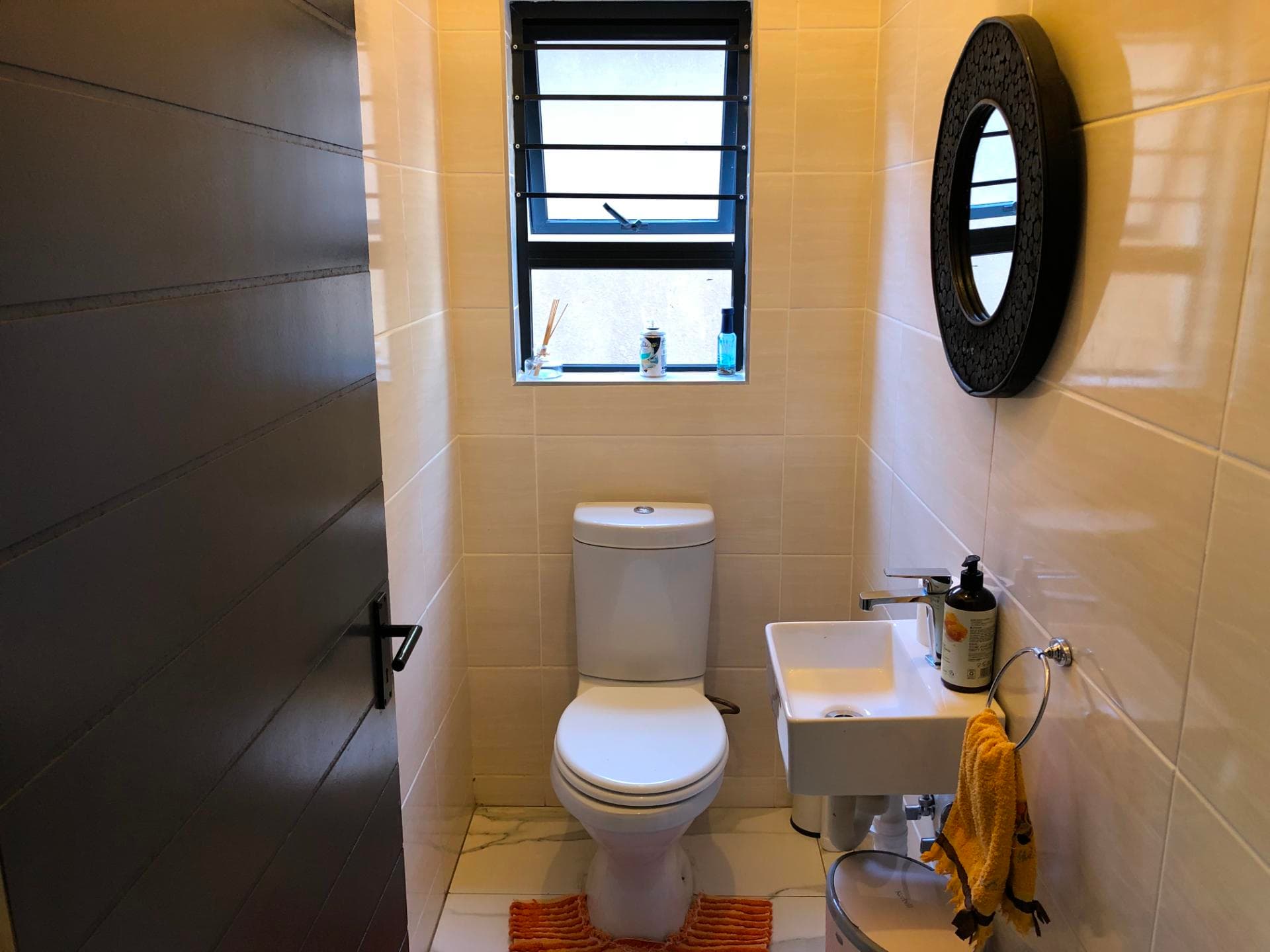 4 Bedroom House For Sale in Strubensvallei, Roodepoort — image 18