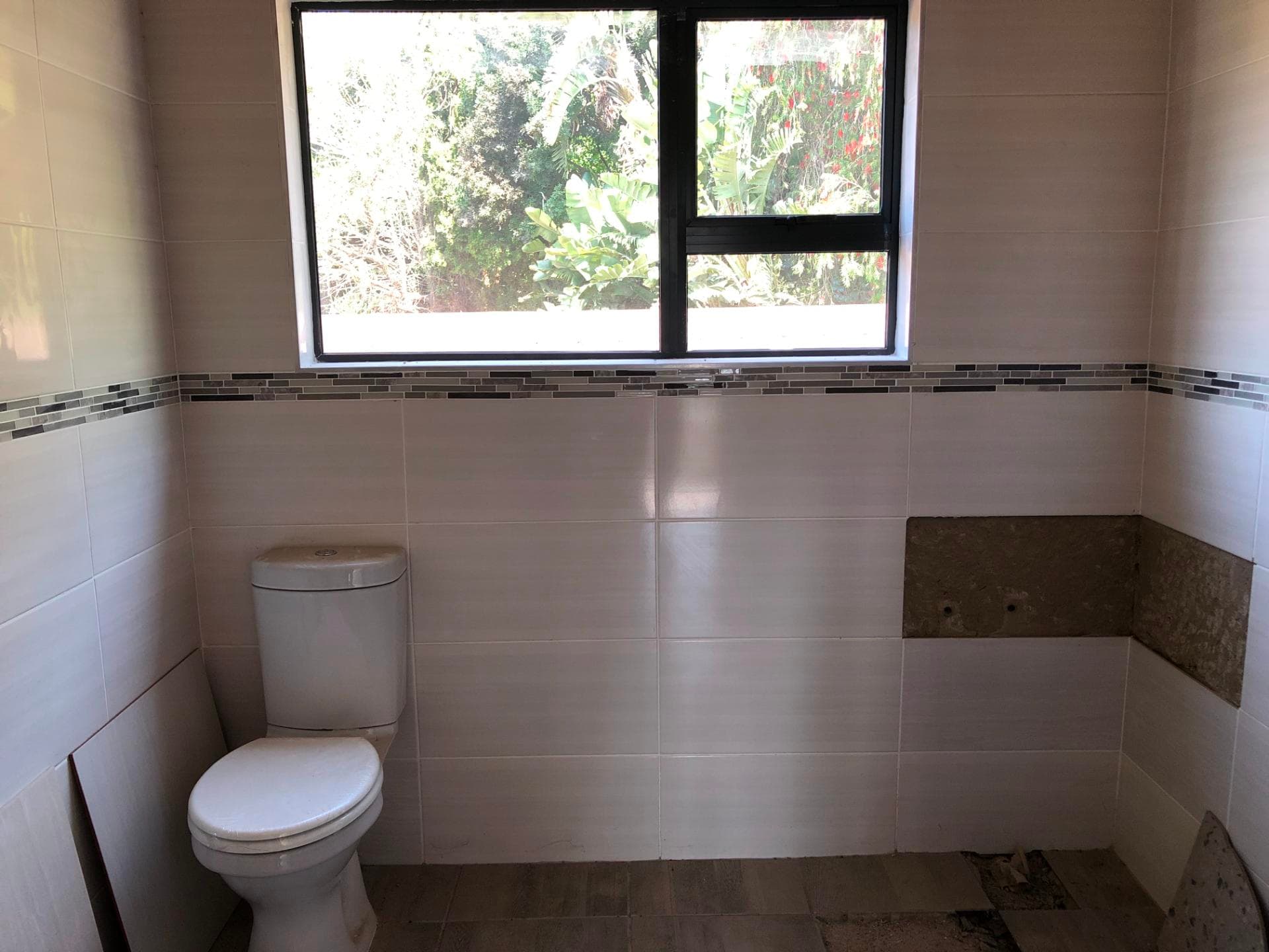 4 Bedroom House For Sale in Strubensvallei, Roodepoort — image 19