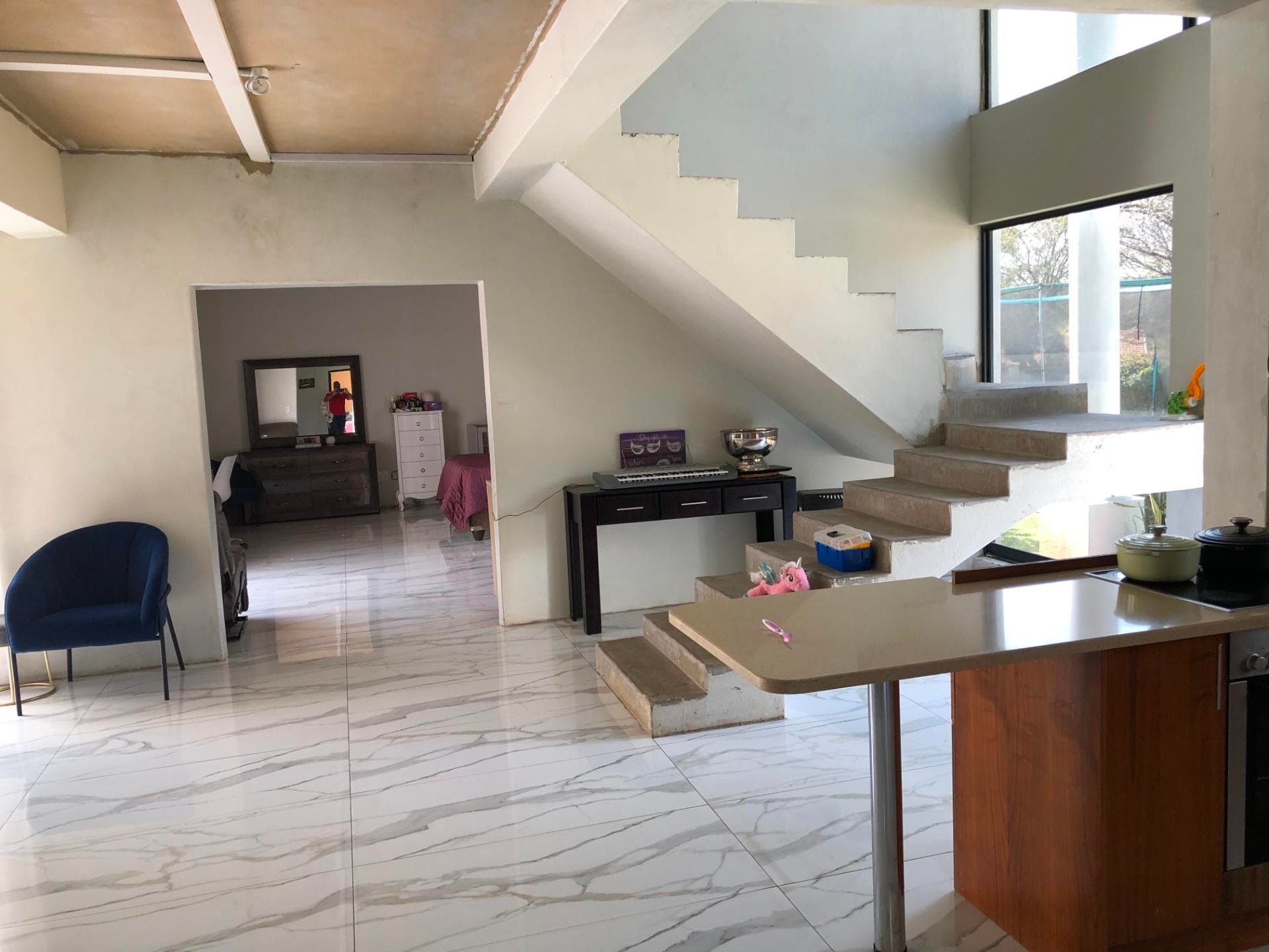 4 Bedroom House For Sale in Strubensvallei, Roodepoort — image 5