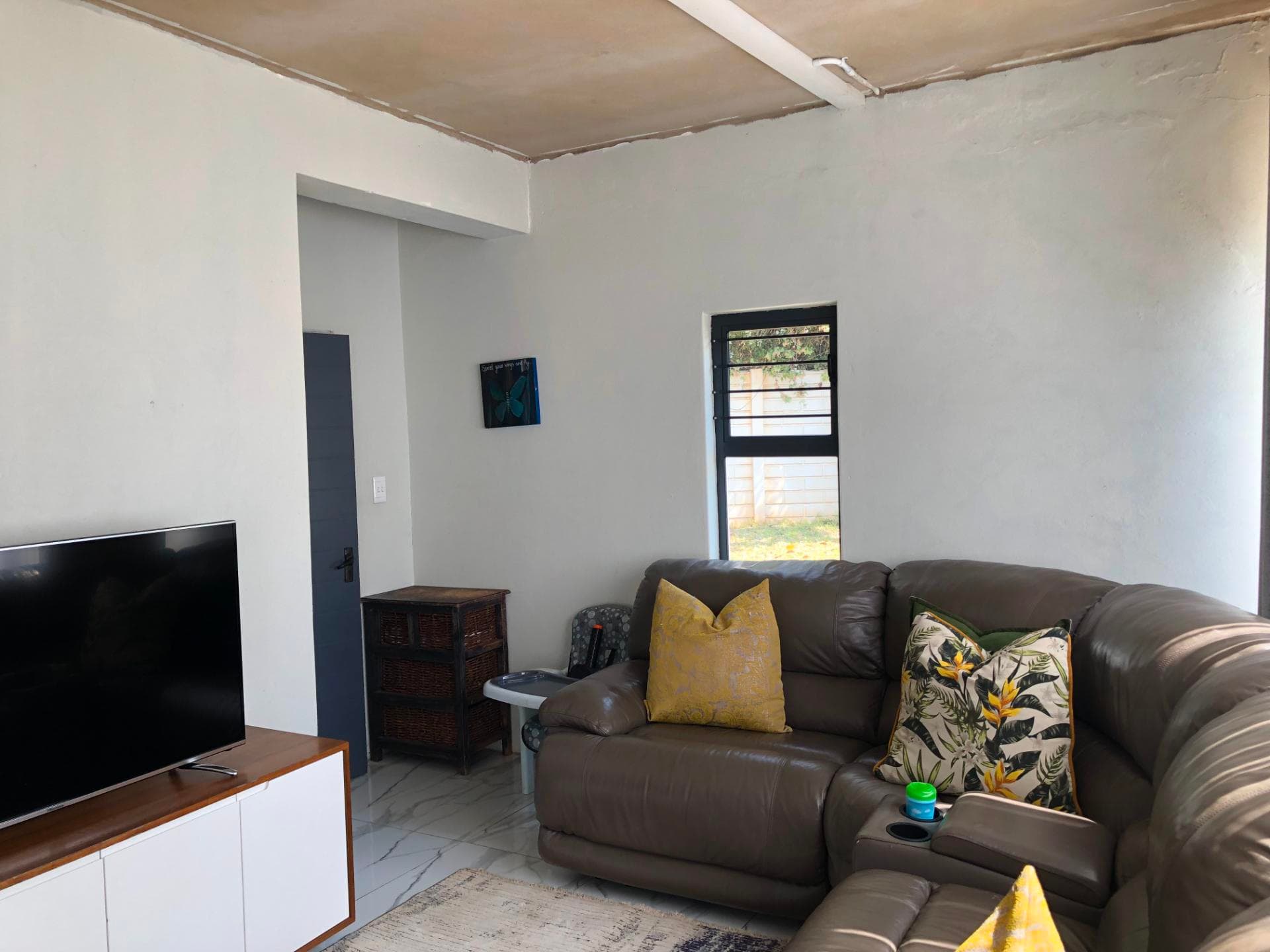 4 Bedroom House For Sale in Strubensvallei, Roodepoort — image 9