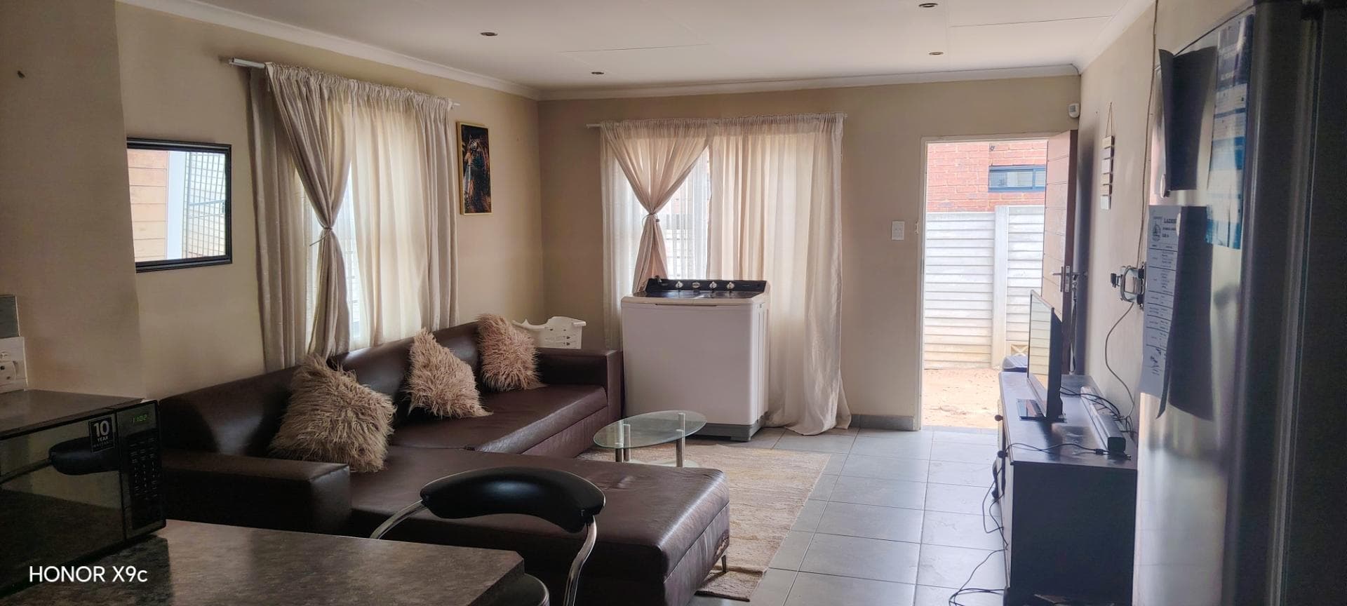 3 Bedroom House For Sale in Mindalore, Krugersdorp — image 2