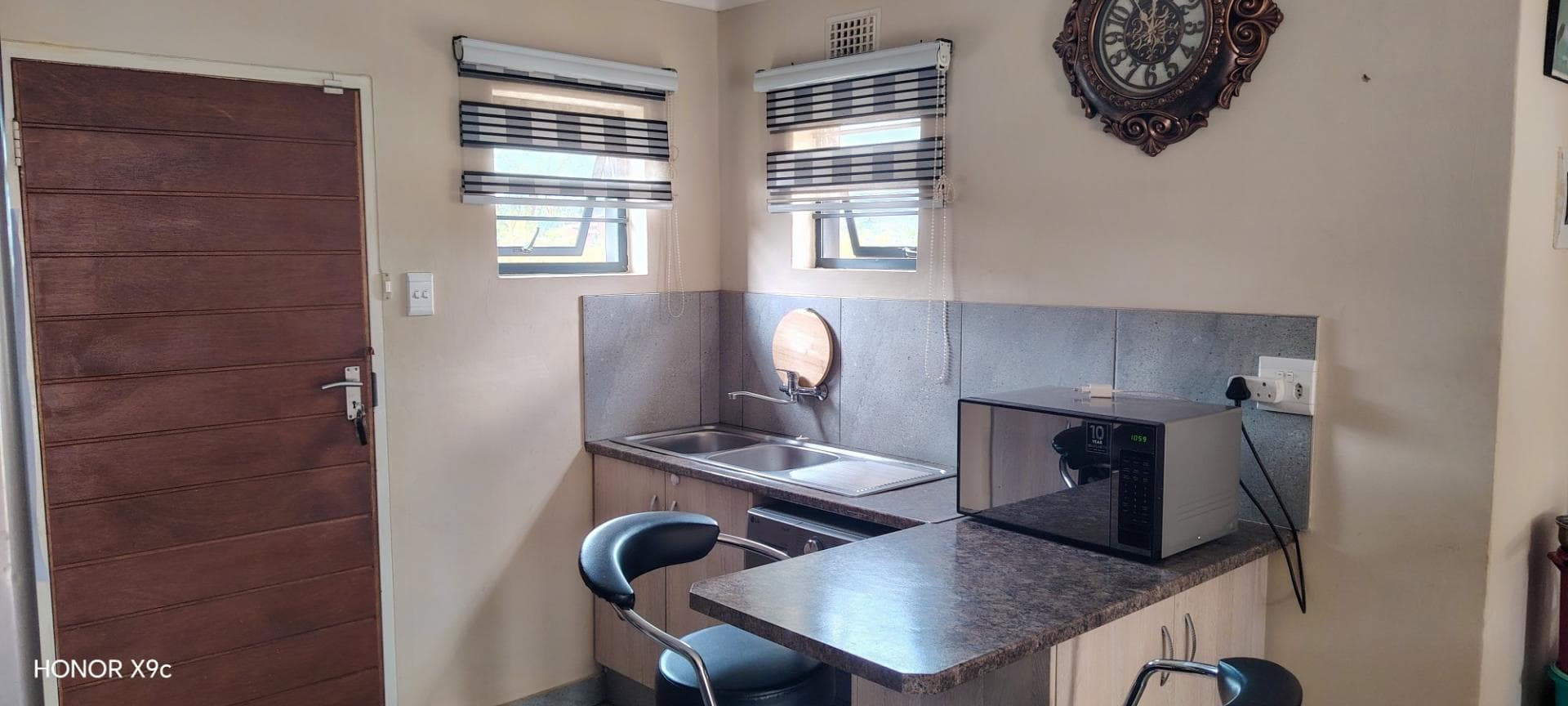 3 Bedroom House For Sale in Mindalore, Krugersdorp — image 3