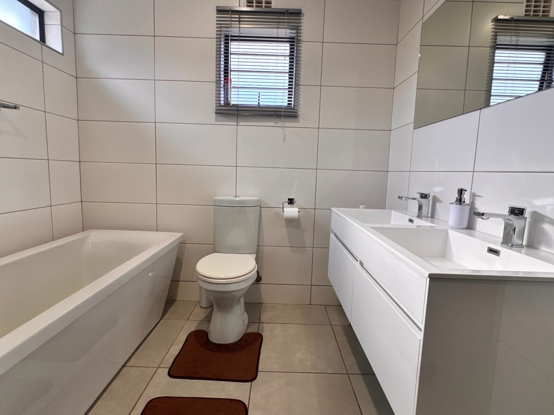 Gated Haven: Prime Living in Lion Pride Lifestyle Estate — image 39