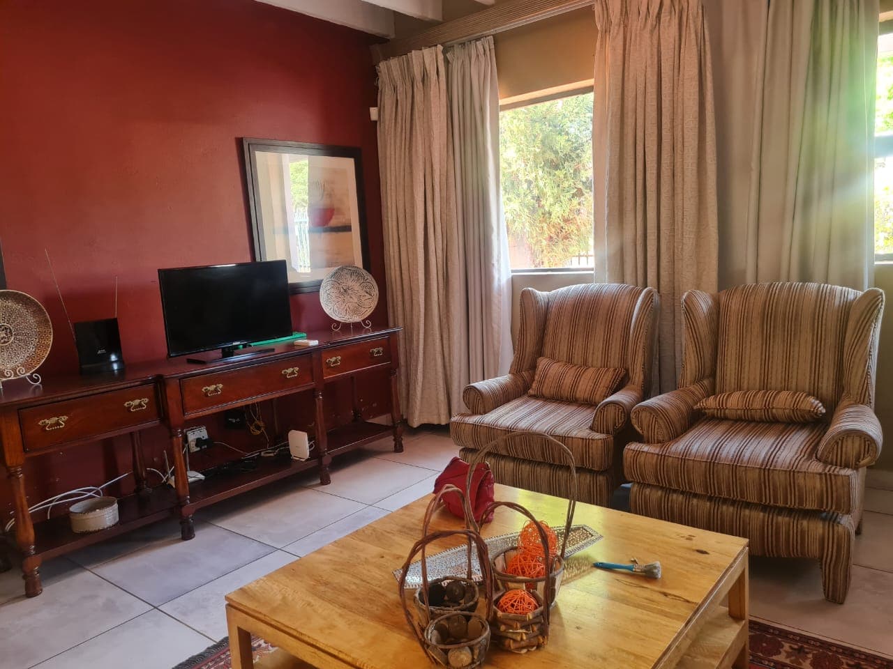 5 Bedroom House To Let in Uitsig, Bloemfontein — image 4