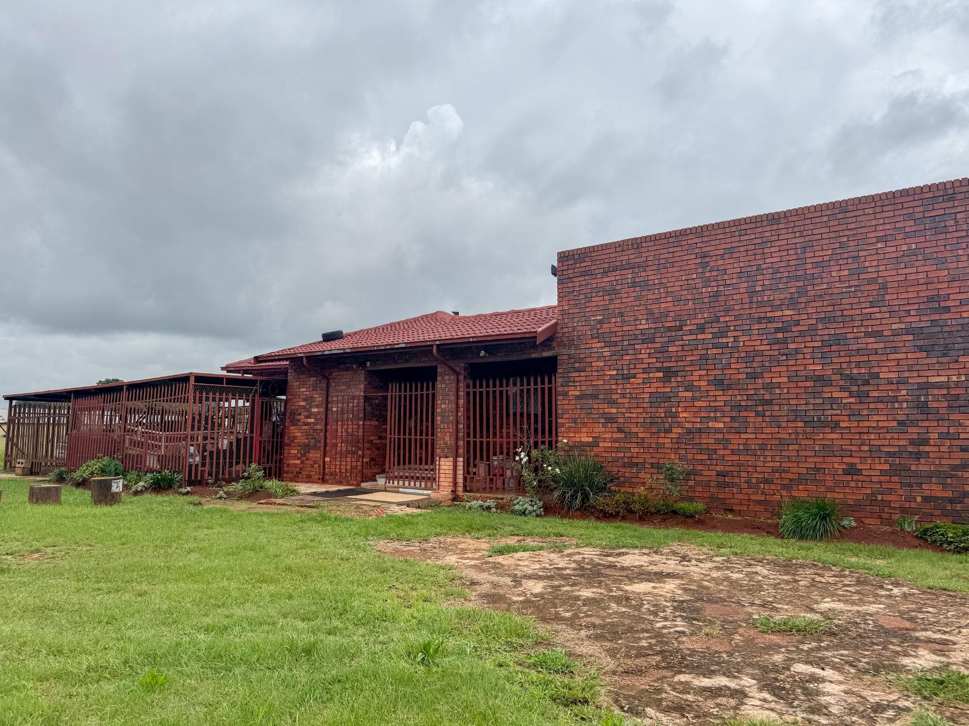 4 Bedroom Smallholding For Sale in Zuurbekom, Randfontein — image 10