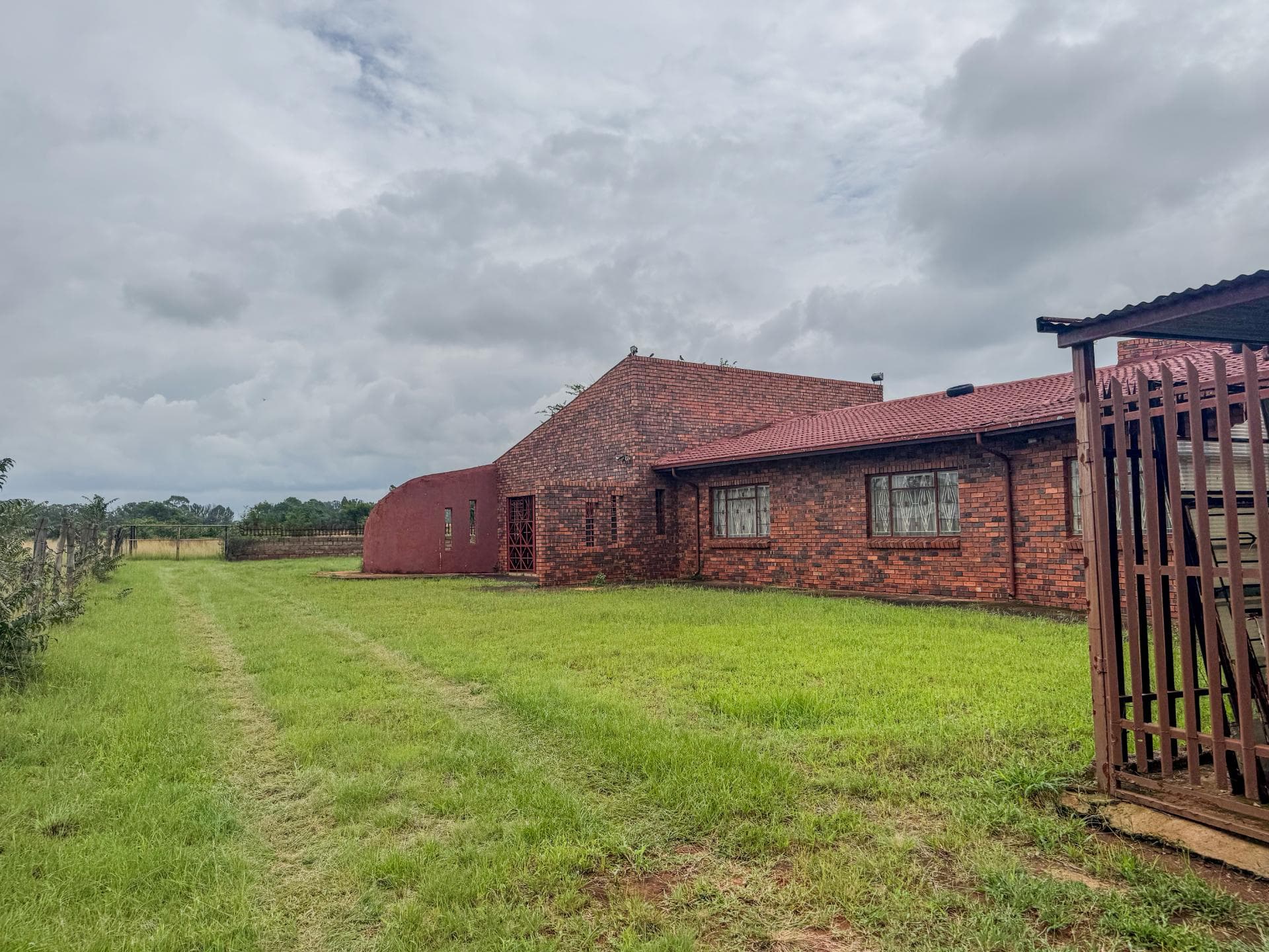 4 Bedroom Smallholding For Sale in Zuurbekom, Randfontein — image 12