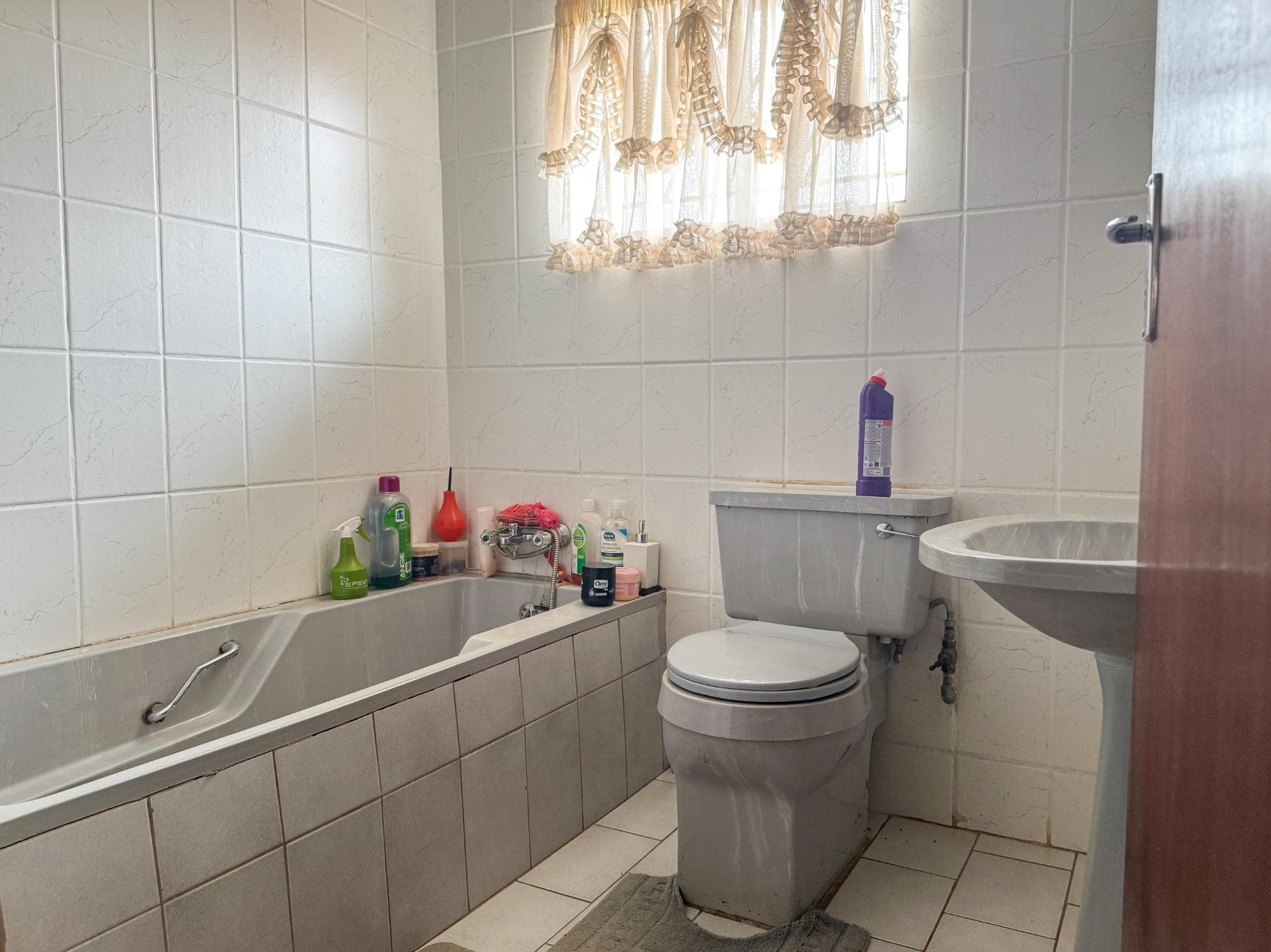 4 Bedroom Smallholding For Sale in Zuurbekom, Randfontein — image 33