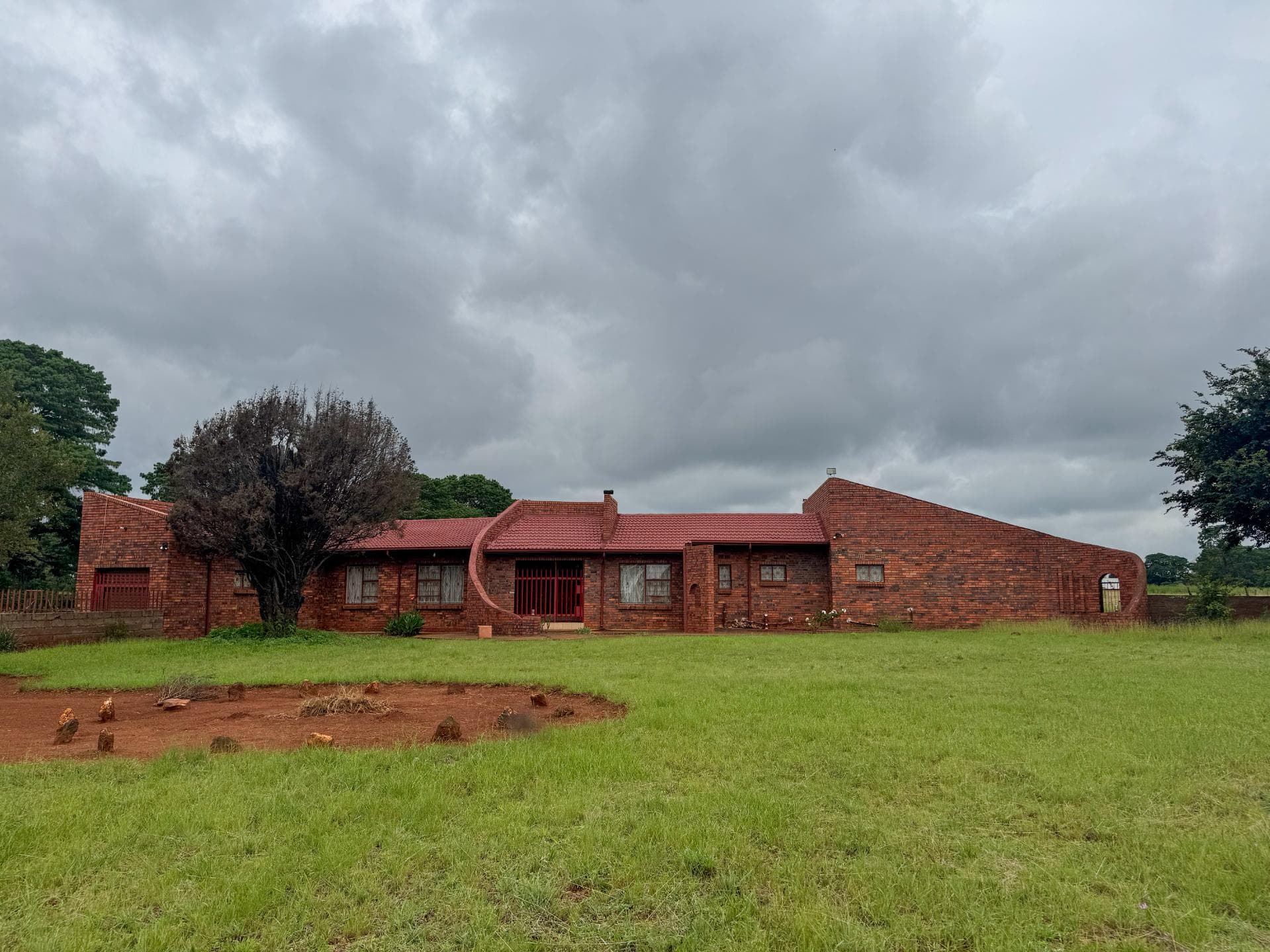 4 Bedroom Smallholding For Sale in Zuurbekom, Randfontein — image 6