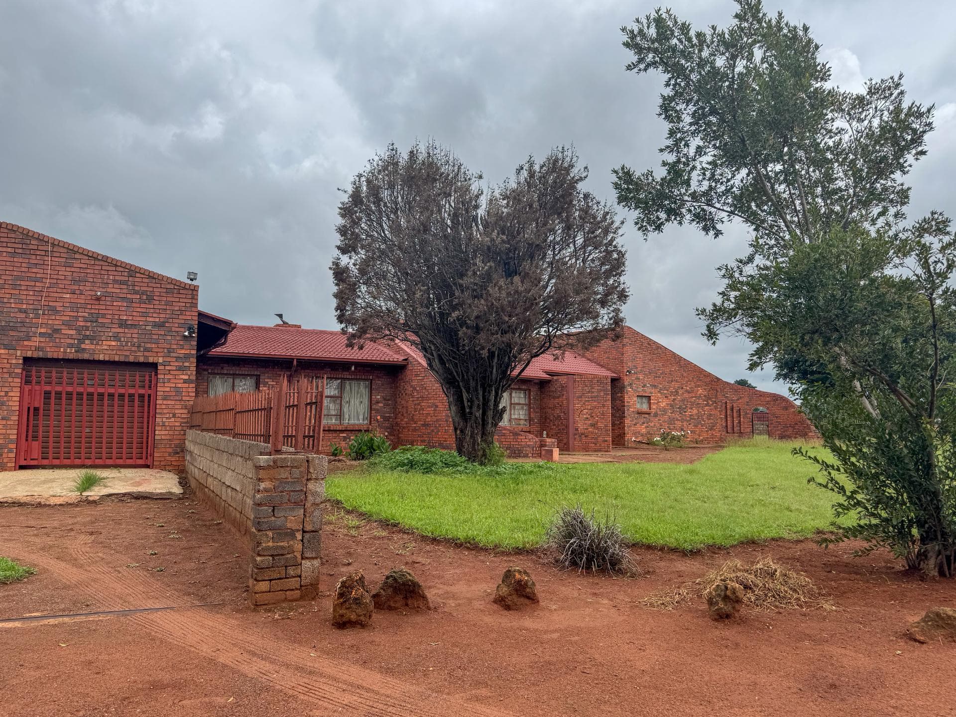 4 Bedroom Smallholding For Sale in Zuurbekom, Randfontein — image 9
