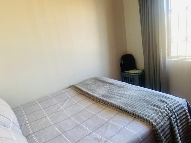 2 Bedroom Apartment / Flat For Sale in Jabulani, Soweto — image 10