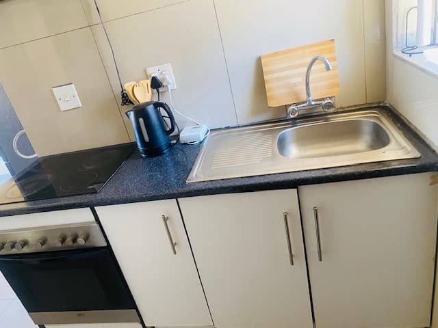 2 Bedroom Apartment / Flat For Sale in Jabulani, Soweto — image 2
