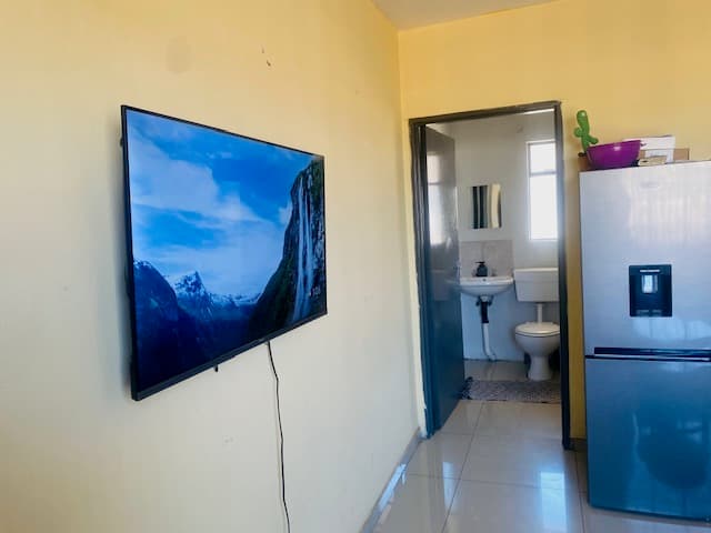 2 Bedroom Apartment / Flat For Sale in Jabulani, Soweto — image 7