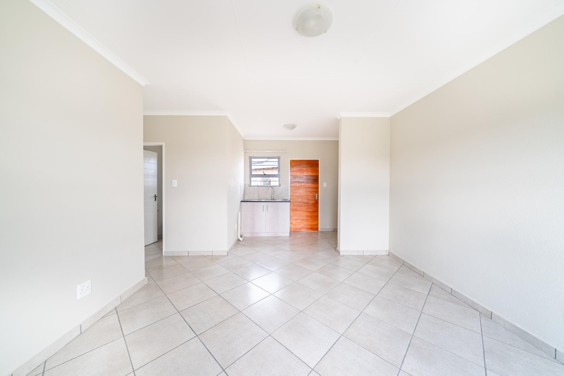 2 Bedroom House For Sale in Lenasia South, Johannesburg — image 15