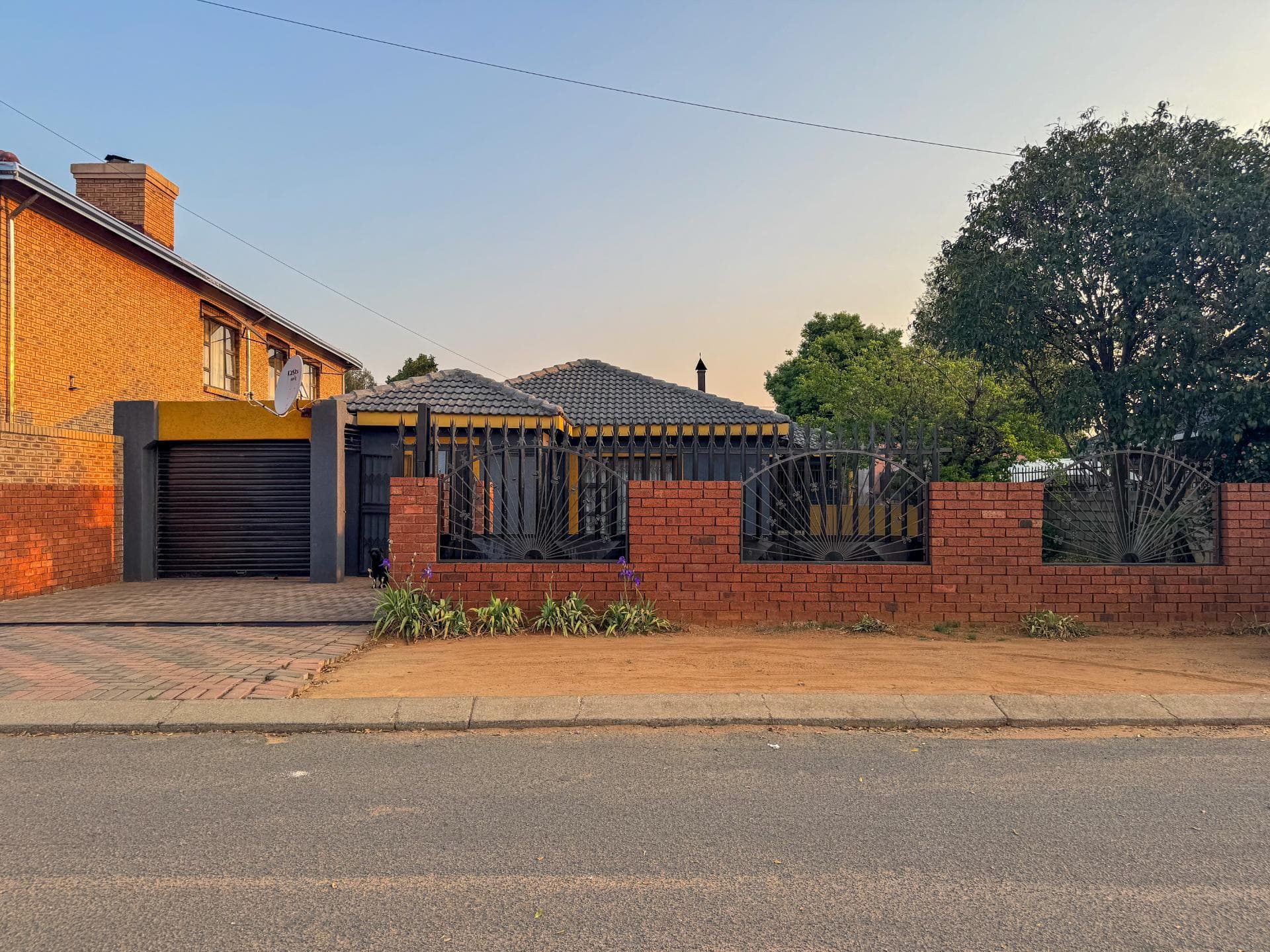4 Bedroom House For Sale in Hospital View, Kagiso — image 28