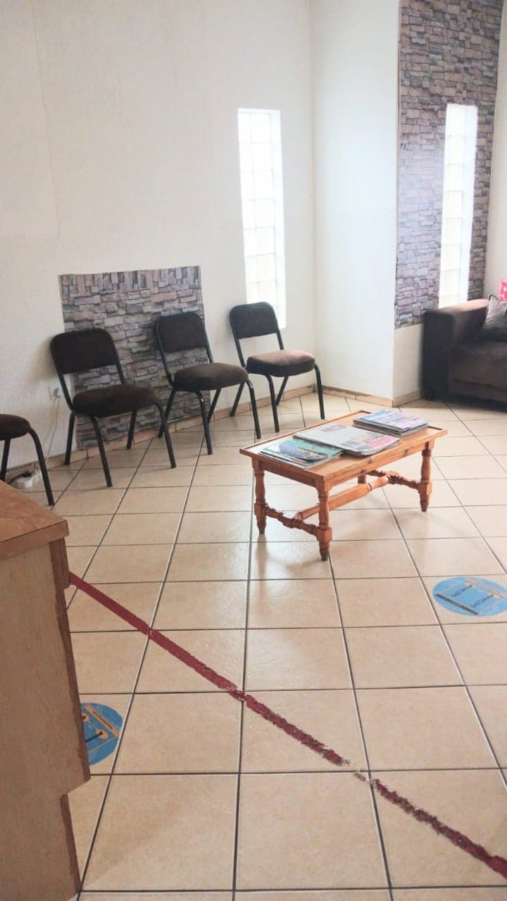3 Bedroom House For Sale in Vosloorus, Vosloorus — image 9