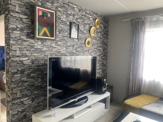 2 Bedroom Apartment / Flat For Sale in Jabulani, Soweto
