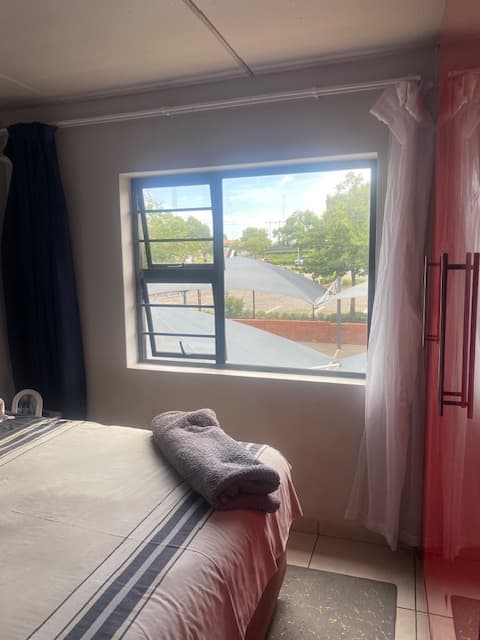 2 Bedroom Apartment / Flat For Sale in Jabulani, Soweto — image 12