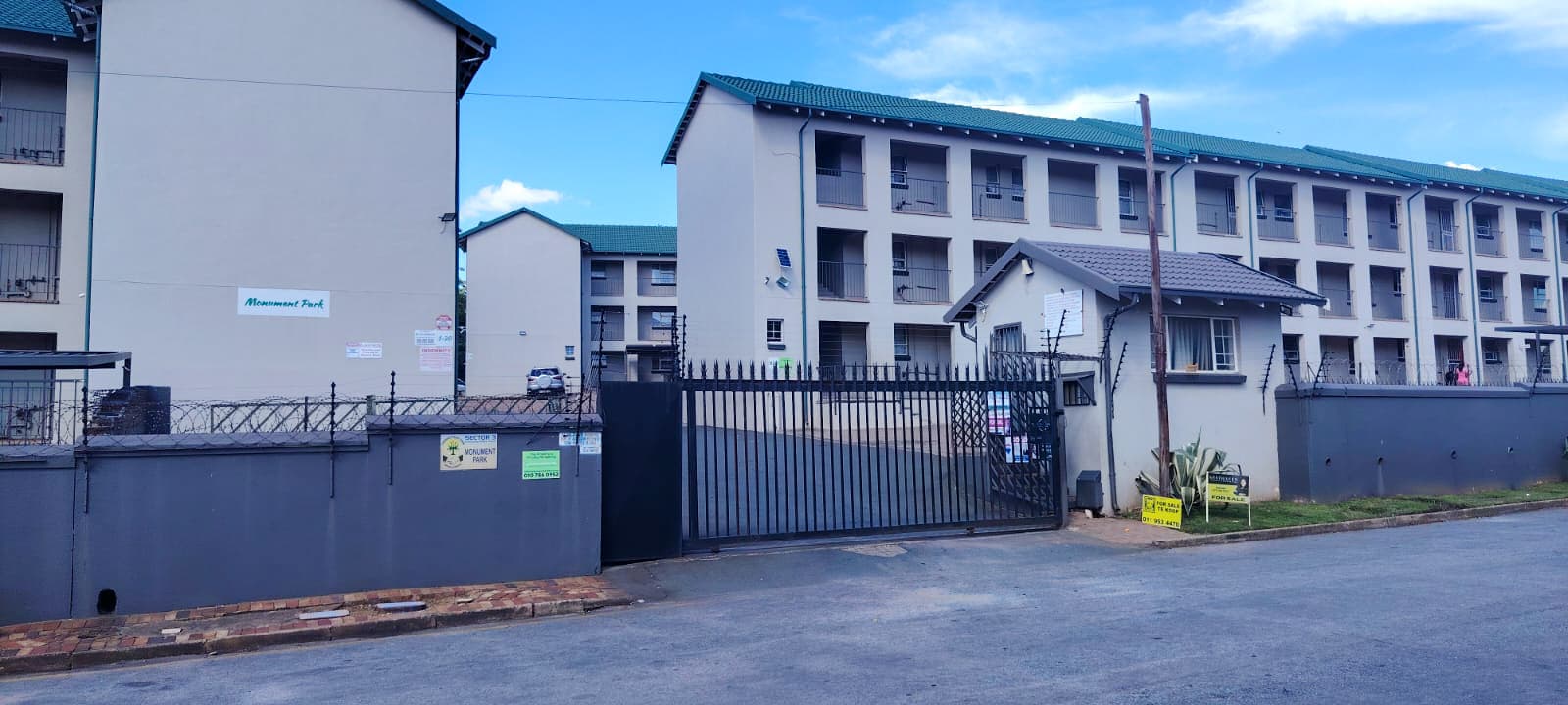 3 Bedroom Apartment / Flat For Sale in Krugersdorp North, Krugersdorp