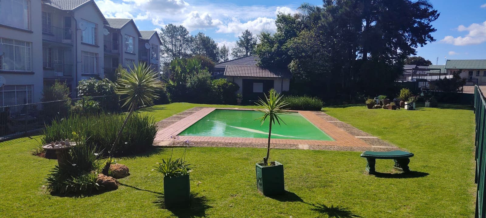 3 Bedroom Apartment / Flat For Sale in Krugersdorp North, Krugersdorp — image 2
