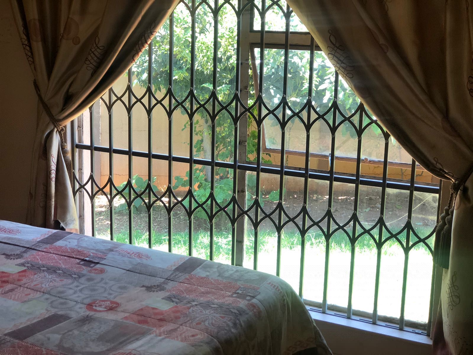 4 Bedroom House For Sale in Allen's Nek, Roodepoort — image 11