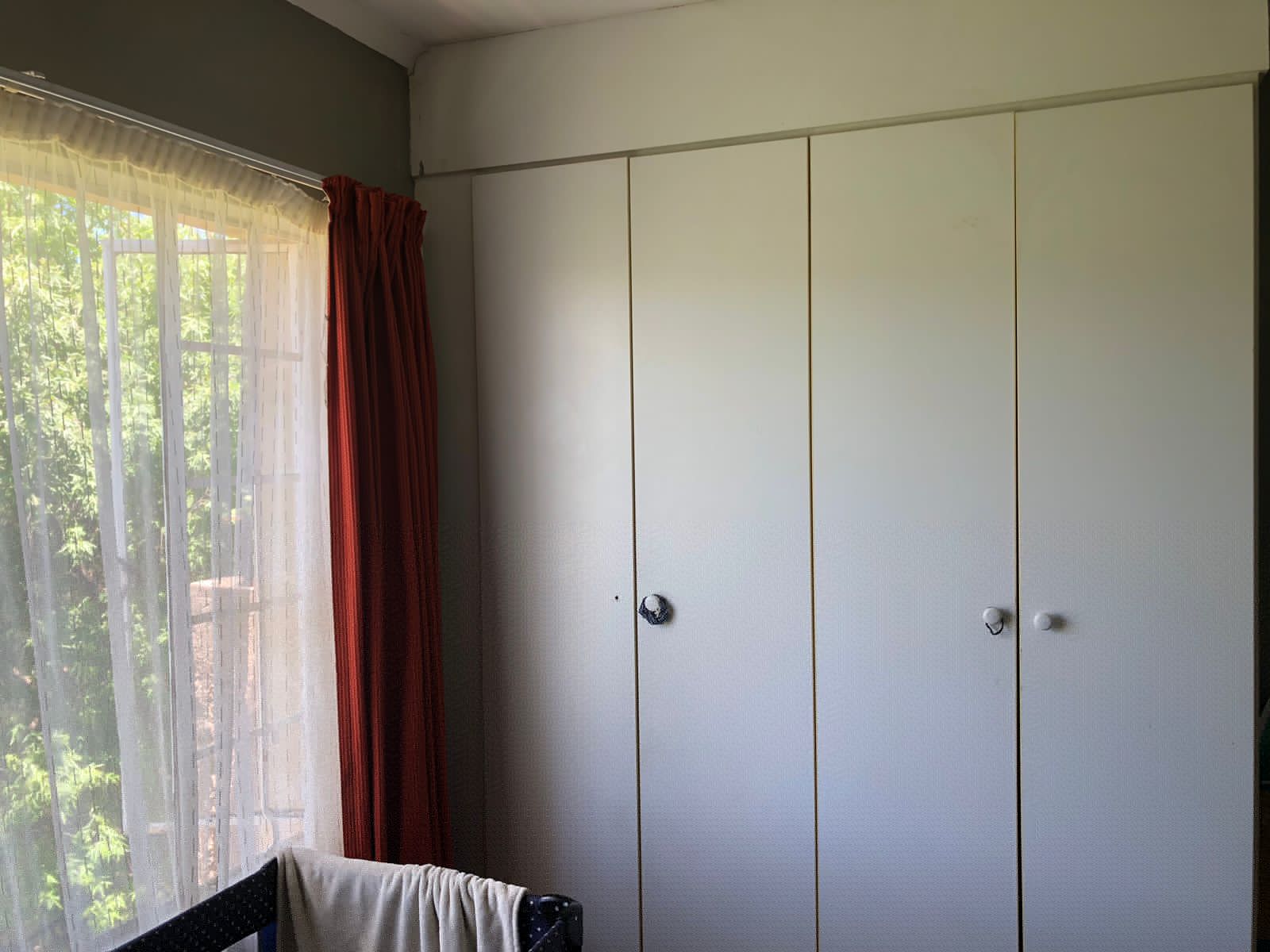 2 Bedroom House For Sale in Wilgeheuwel, Roodepoort — image 14